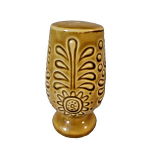 Vtg 70s Giftware Retro Pottery Mustard Yellow Flower Salt Pepper Shaker Japan